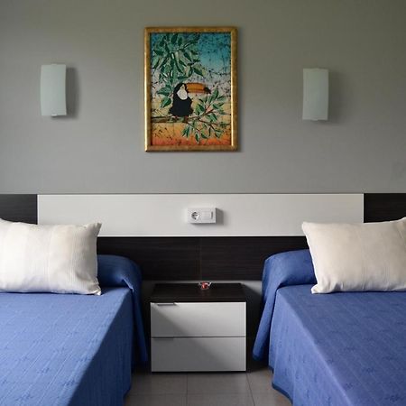 Dukess Habitaciones Playa de Bascuas Esterno foto